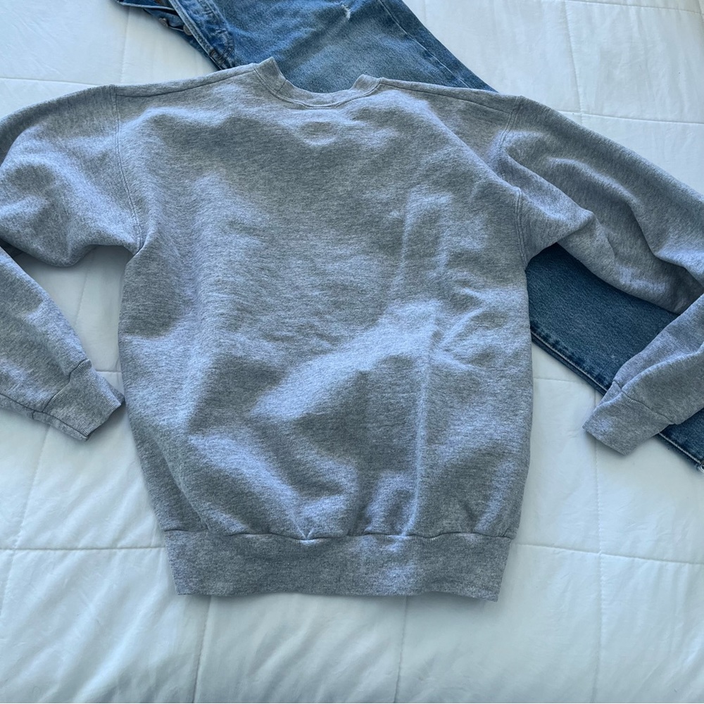Disneyland Light Grey Crew neck Sweatshirt Women Size Small - Picture 5 of 5